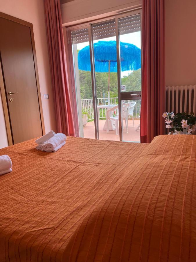 Hotel Ellymar Vada Eksteriør billede